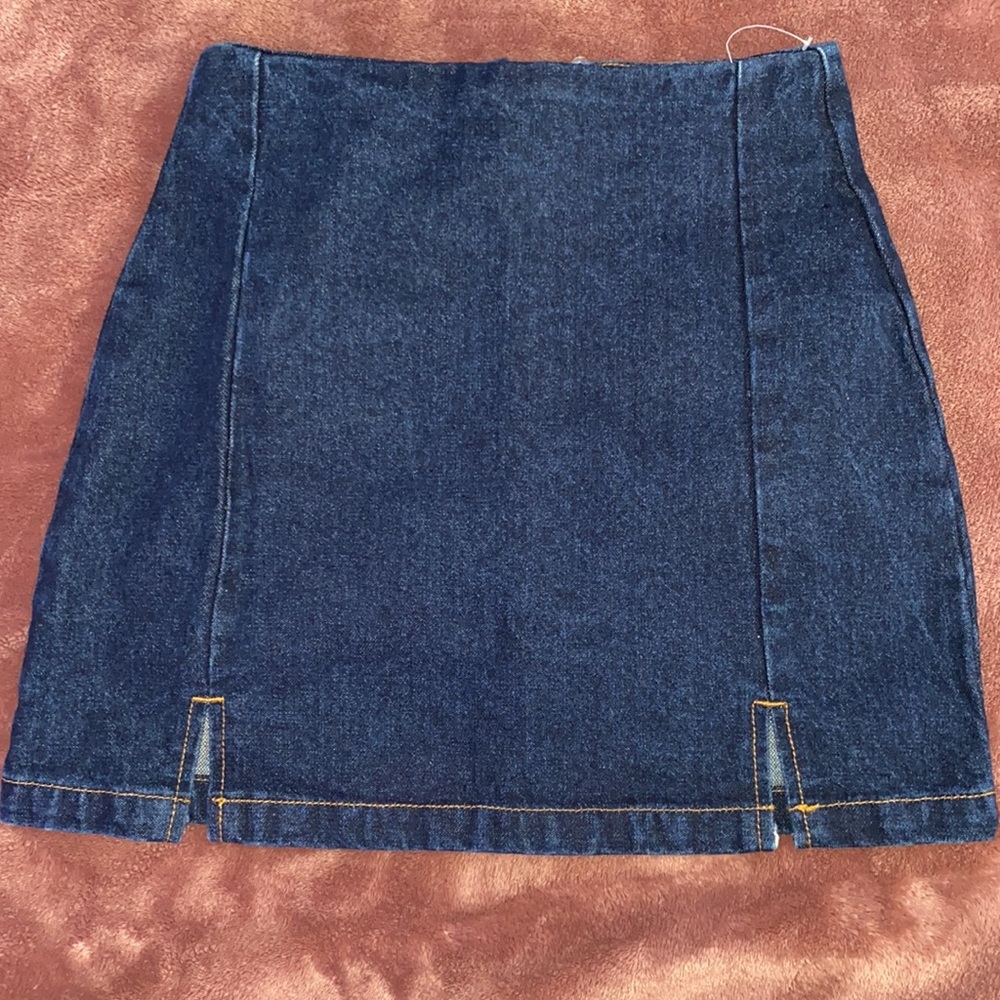brandy melville jean skirt small